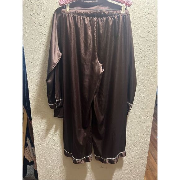 Victoria’s Secret Brown Pajama Set Woman’s Size Medium 100% Polyester -Flawed-Sn - Picture 12 of 16